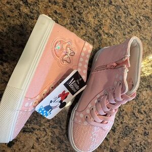 New Disney Minnie Mouse ground up pink size 13 High-Top Kids Shoes sneakers